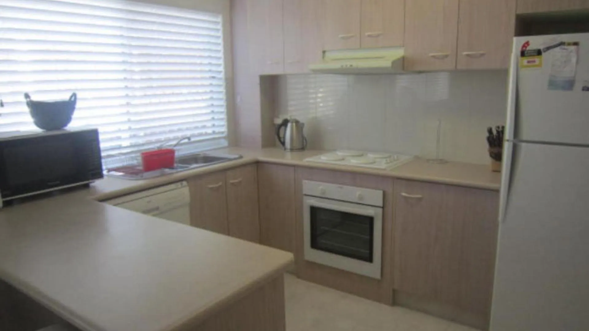 Solaris Court Unit 2 Apartman Caloundra
